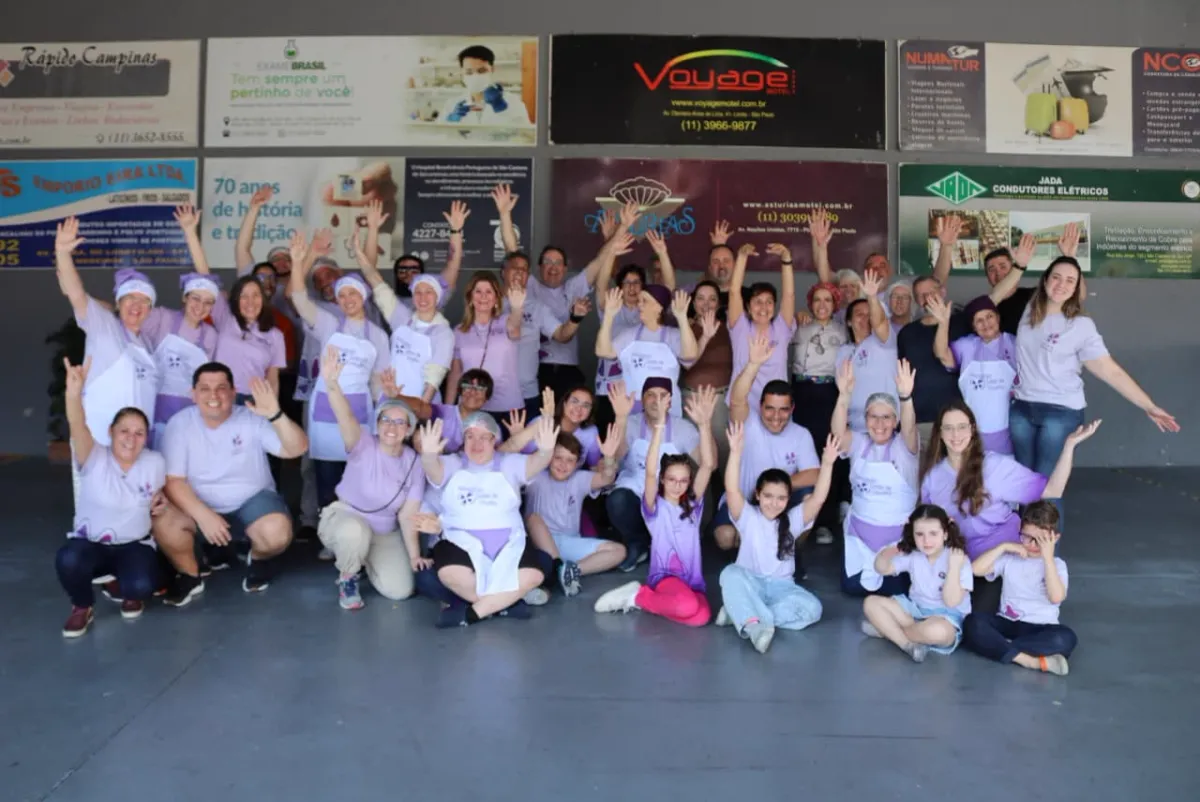 Equipe de voluntários do Gotas de Orvalho